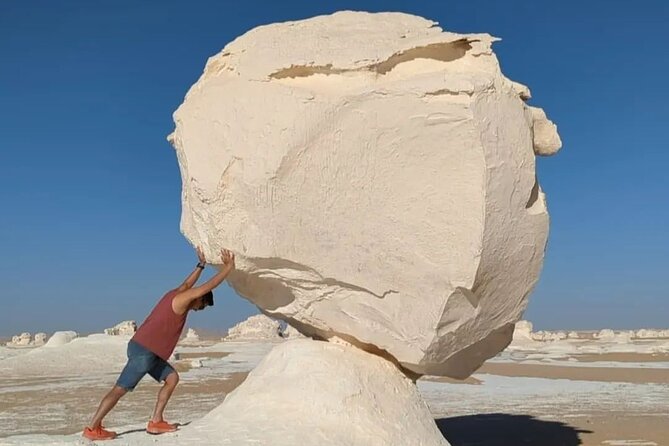2 Days Safari Trip to Bahariya Oasis: An Egypt Western Desert - Cooling off at the Valley of Agabat