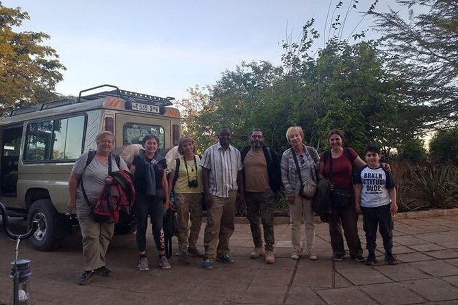 3 days group joining safari to Maasai Mara with a Land Cruiser Jeep - Food, camp life, and the practical trade-offs