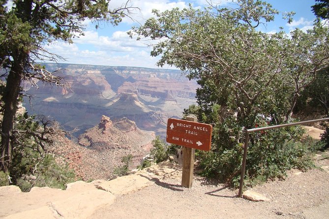 3 Hour Back-Road Safari to Grand Canyon with Entrance Gate By-Pass at 9:30 am - Yavapai Point and the scale of the canyon