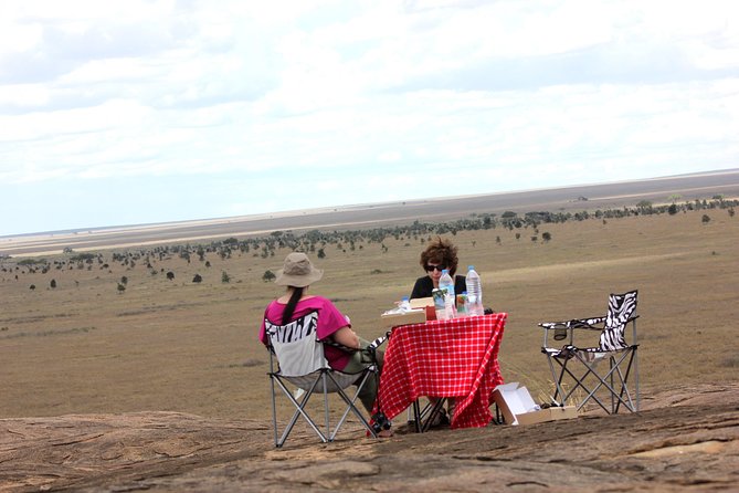 4 Days 3 Nights Tarangire Serengeti & Ngorongoro Lodge Safari - Day 2: Olduvai Gorge and the road to Serengeti