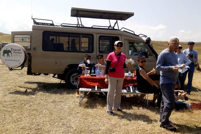 5 Day Silver Serengeti & Ngorongoro Crater & Tarangire Safari - Day 2 reaches the Serengeti
