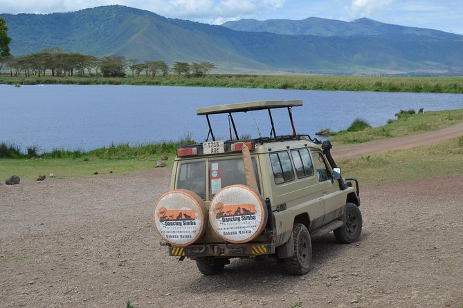 5days Tanzania Safari lodge and camping Serengeti, Tarangire & Ngorongoro Crater - What the guides add to the experience