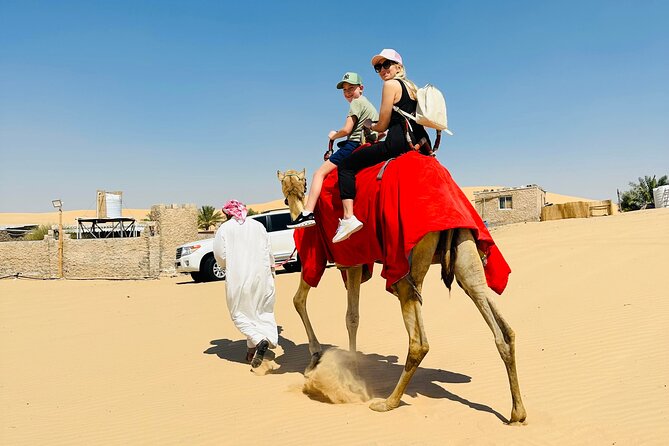 Abu Dhabi: 4x4 Desert Safari and Sandboarding. - What the $80 price really buys