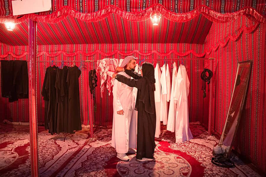 Abu Dhabi: Desert Safari with BBQ, Belly & Tannura Dance - BBQ dinner and three different shows