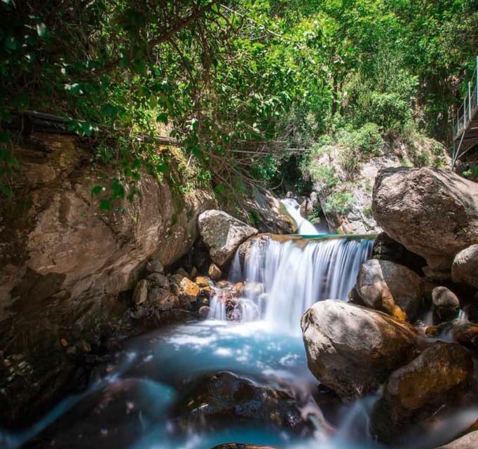Alanya: Jeep Safari and Sapadere Canyon Tour with Lunch - Sapadere village and the souvenir stop