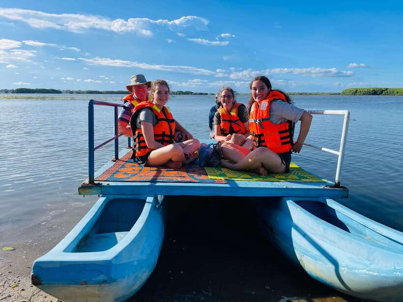 Arugambay :Pottuvil Lagoon Mangrove Eco Boat Safari Tours - Birds are the main event