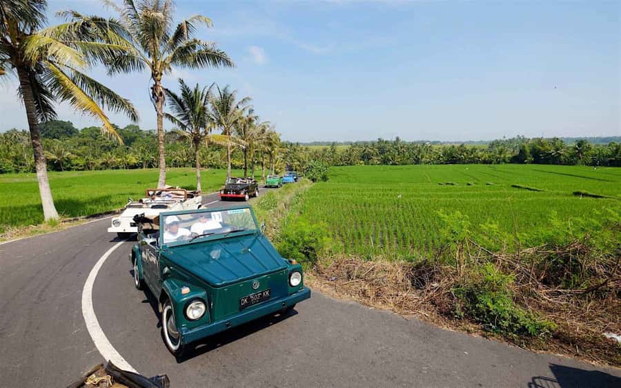Bali: Vintage VW Jeep Countryside Safari - Pejaten pottery and the work behind Balinese ceramics