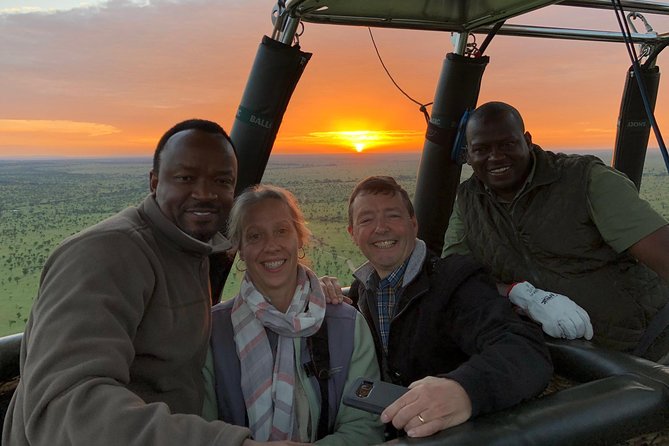 Balloon Safari & Bush Breakfast in Serengeti - Miracle Experience - Bush breakfast in the middle of the park