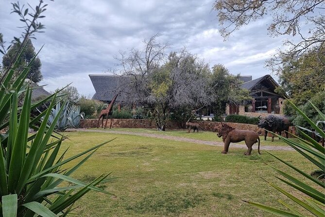 Big 5 Aquila Safari Full Day Tour and Lunch - Expect managed wildlife viewing, not untouched wilderness