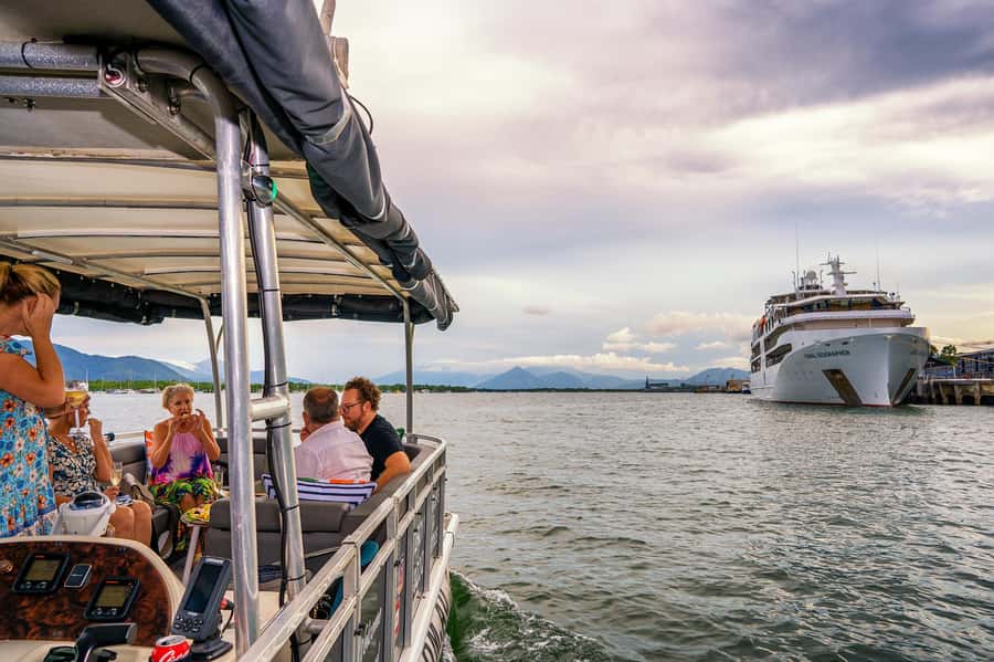 Cairns: Sightseeing River Boat Safari with Soft Drinks - Practical comfort and what to bring