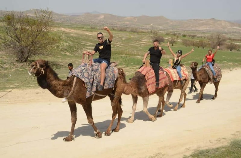 Cappadocia: Camel Safari Tour with Transfer - The scenic stop and the photo session