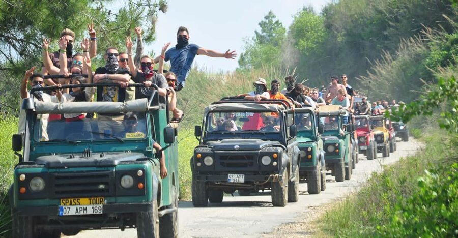 City of Side: Jeep Safari & Green Lake Boat Trip with Lunch - From Side to the Taurus Mountains