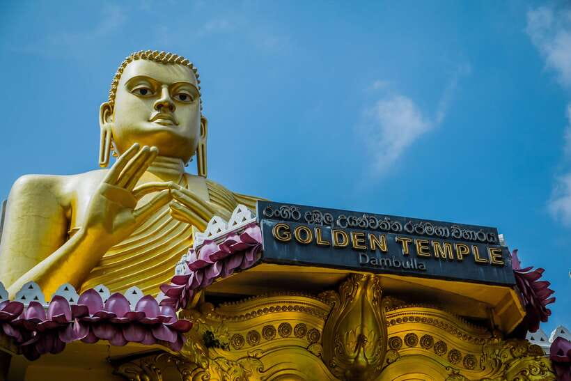 Colombo/Negombo: Sigiriya, Dambulla, and Minneriya Safari - Sigiriya Lion Rock: the day’s big climb