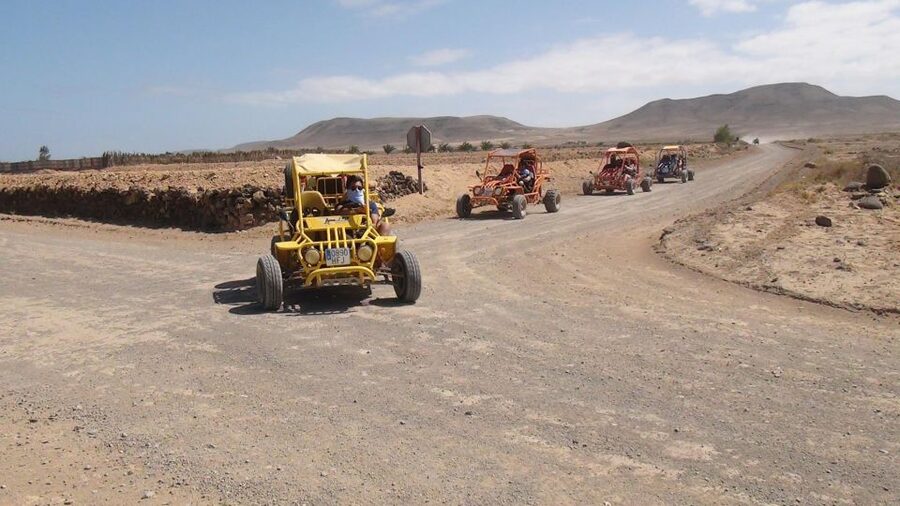 Corralejo: Buggy Safari Tour - Who can drive, and who can ride