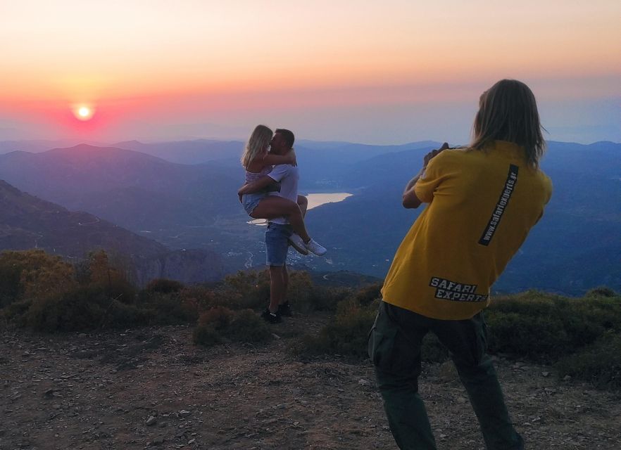 Crete: Sunset Safari - The vehicle, guide, and group experience