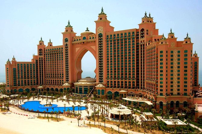 Desert Safari, City Tour & Dhow Cruise in Marina Enjoy In Dubai - Zabeel Palace and old Dubai