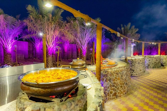 Desert Safari Dubai Luxury Tour - Dinner with barbecue and evening shows
