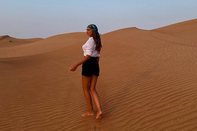 Dubai Desert Safari: Tanoura Show, Dune Bashing and BBQ Dinner - Leaving Dubai for the dunes
