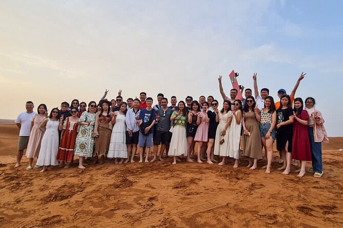 Dubai Desert safari Tour with Live BBQ & Belly Dance Shows - How the group size affects the day