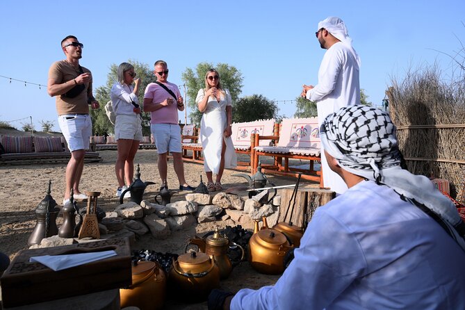 Dubai: Morning Safari by Vintage G Class & Al Marmoom Experience - The breakfast is more than a snack