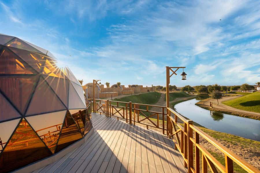 Dubai: Overnight Safari, Dinner, Stargazing & Al Khayma Camp - Stargazing When the Camp Goes Dark