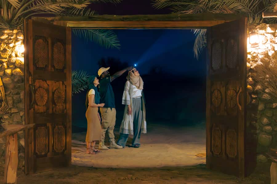 Dubai: Private Night Safari & Astronomy with 3-Course Dinner - The 1950s Land Rover ride