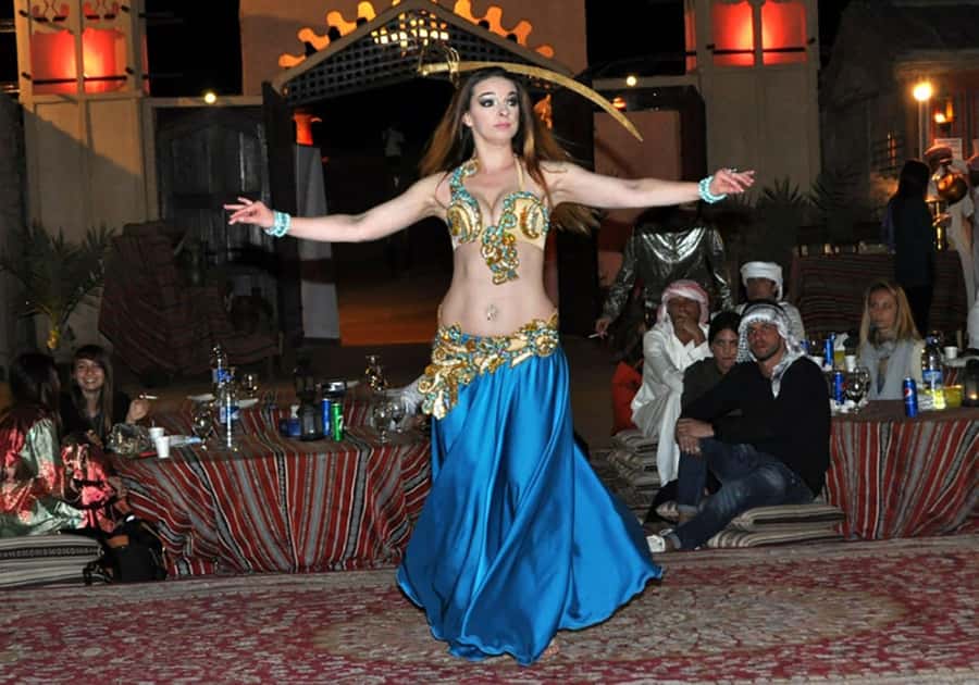 Dubai: Red Dunes Desert Safari with Premium Camp BBQ & Shows - Arabic coffee, dates, and the premium camp