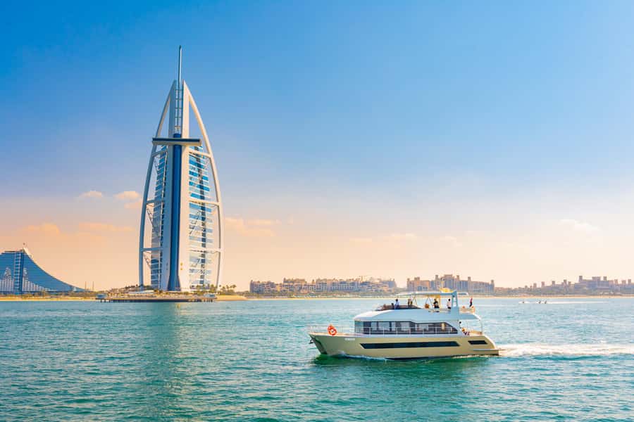 Dubai Waves & Dunes: Luxury Yacht Cruise w/ Red Dunes Safari - Should you book Dubai Waves & Dunes?
