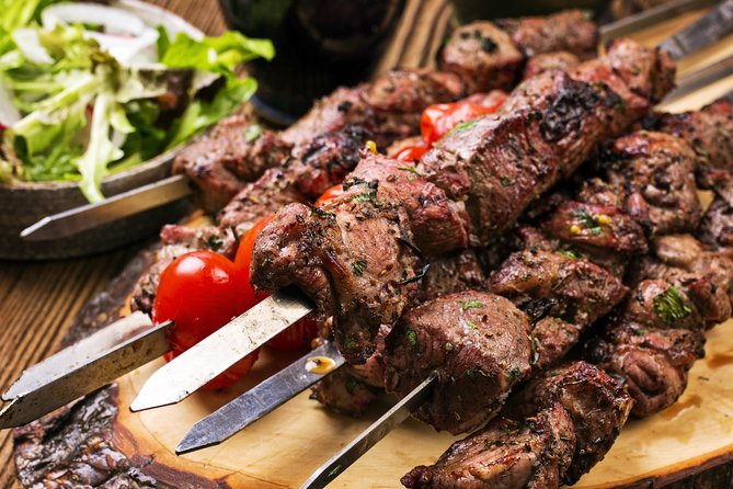 Evening Desert Safari in Dubai, Sandboard & BBQ Dinner - Who will enjoy this safari most?