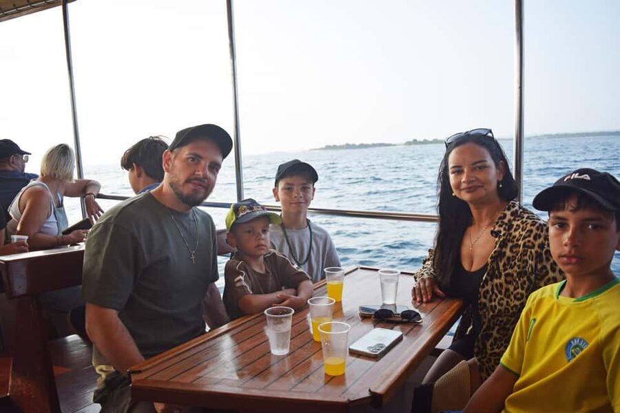 Fazana: Dolphin Finder in Brijuni islands Safari with Dinner - Comfort During the Two-Hour Cruise