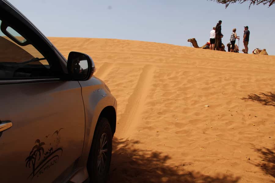 From Agadir: 4×4 Sahara Desert Safari with Lunch and Pickup - A Berber lunch with tagine and couscous