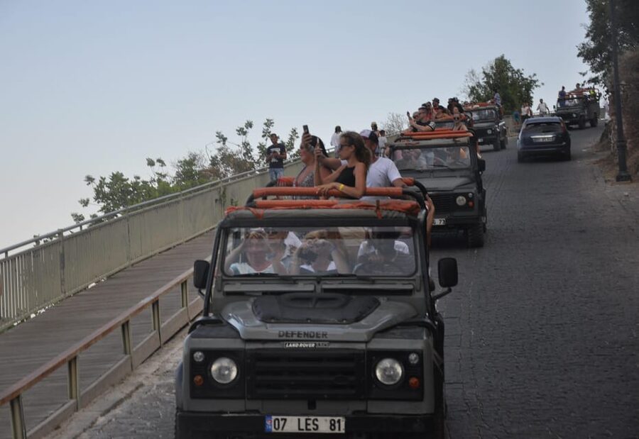 From Alanya: Night Safari Tour with Dinner and Boat Tour - Who should book this evening?