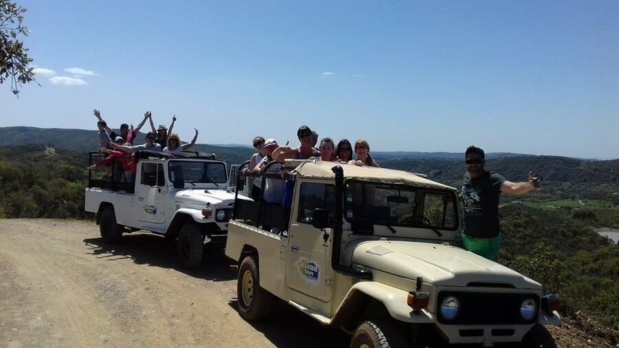 From Albufeira: 4x4 Off-Road Safari & Vineyard Wine Tasting - Who will enjoy this Albufeira tour?