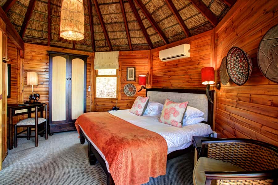 From Cape Town: 2-Day Safari at Garden Route Game Lodge - Who will enjoy this trip most