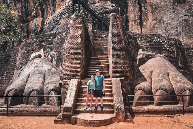 From Colombo: Sigiriya and Dambulla Day Trip and Safari - Guides, driving, and the human side of the trip