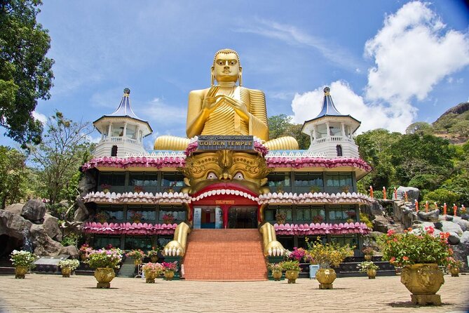 From Colombo: Sigiriya and Dambulla Day Trip and Safari - The 6 a.m. pickup and long road north