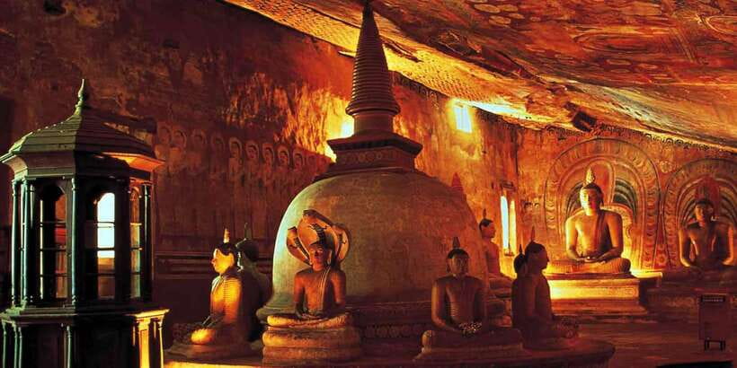 From Colombo: Sigiriya and Dambulla Day Trip with Safari - Choosing Between a Village Meal and a Safari