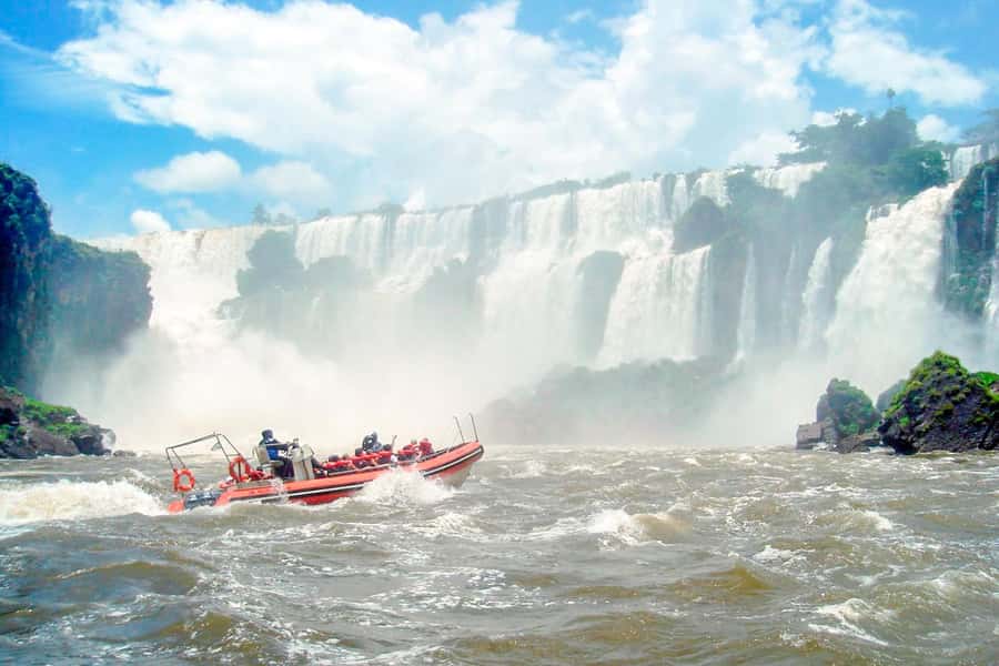From Foz do Iguazu: Brazil Iguazu Falls & Macuco Safari Boat - Is $134 good value?