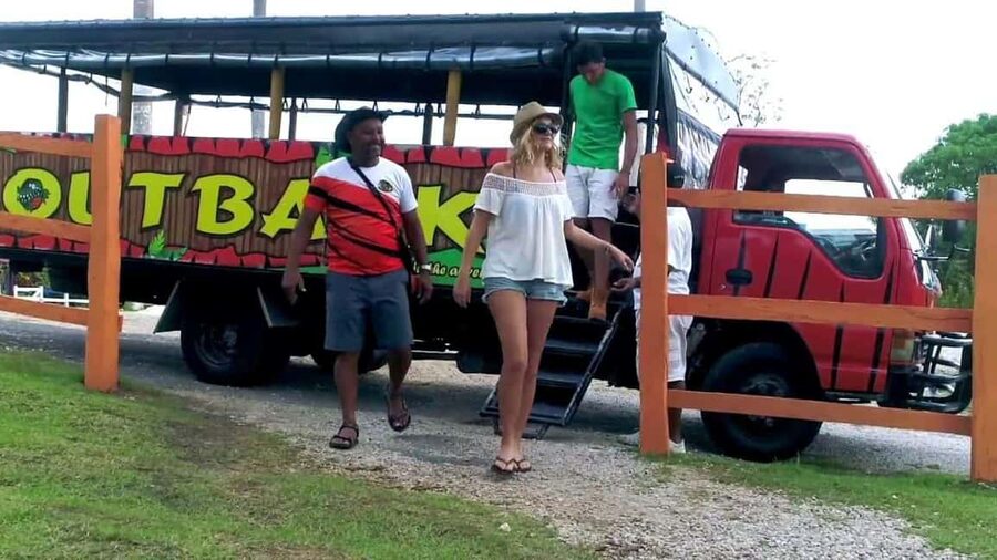 From Punta Cana: Higüey Guided Safari Tour - Walking through Higüey and looking over the municipal market