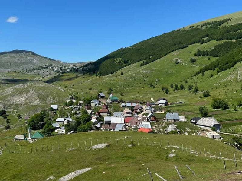 From Sarajevo: Private Lukomir Village 4x4 Safari - Guides Gigi and Faris make a real difference