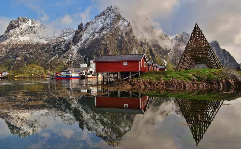 From Svolvær: Lofoten RIB Sea Eagle Safari Trollfjord Cruise - Who should book this safari?
