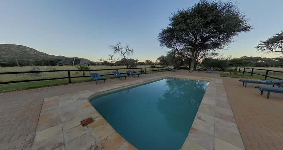 From Windhoek: Okapuka Safari Lodge Day Trip - Okapuka is Namibia’s easiest taste of safari