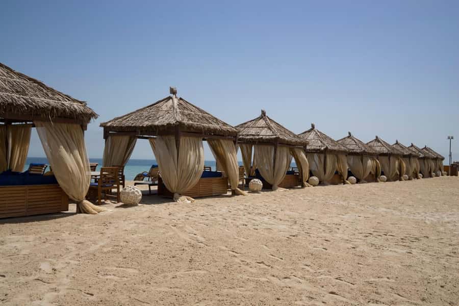 Full day desert safari with lunch or Dinner - The Inland Sea, Qatar’s most striking view