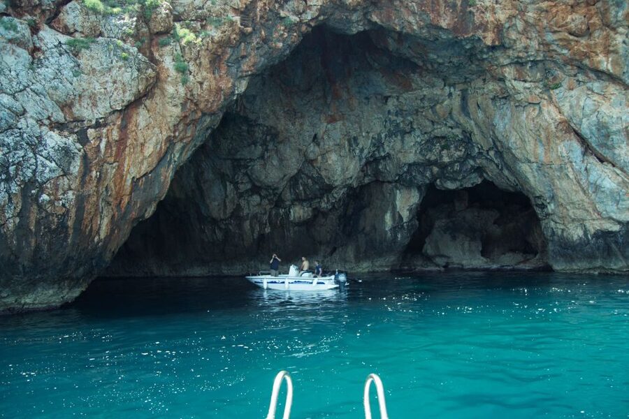 Georgioupolis: Rent a Boat Safari Sea Tour - What to bring and how to prepare