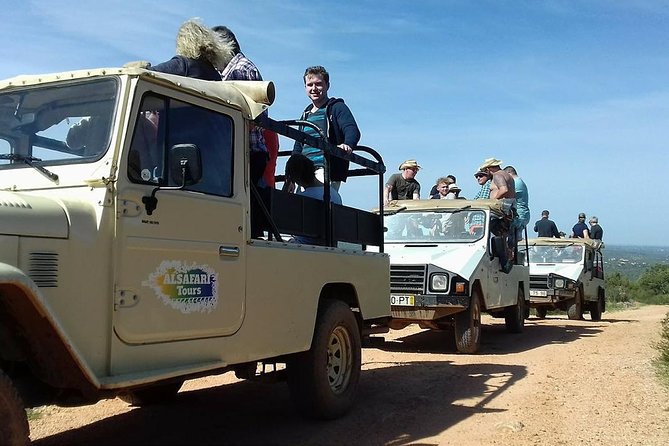 Half-Day Algarve Countryside and Villages Jeep Safari - The guides make the rough roads work