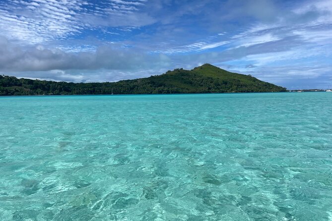 Half day lagoon safari tour in Bora Bora- Shared tour - Guides who shape the day