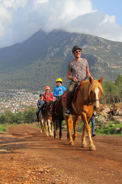 Horse Safari in the Fethiye forest - A small group makes the ride easier
