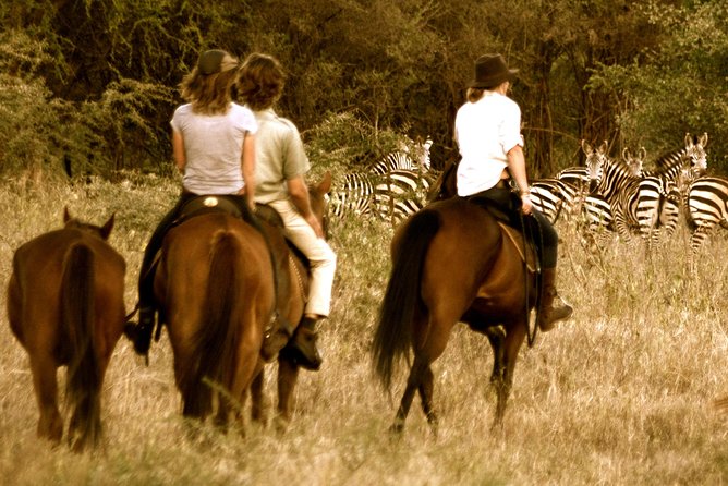 Horse safaris in Tanzania - Riding through Dolly Wildlife Estate near Arusha