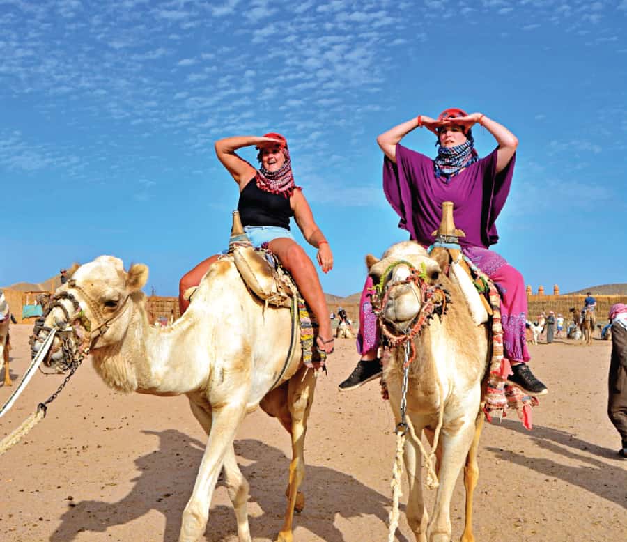 Hurghada: Safari Jeep & Camel Ride with BBQ Dinner & Show - Leaving Hurghada for the Sahara