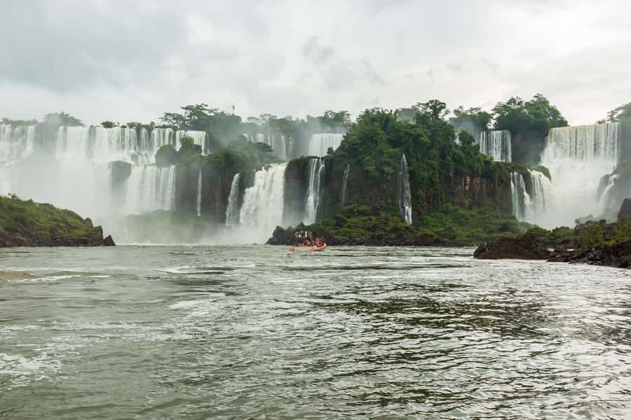 Iguassu Falls: Guided Tour & Macuco Safari on Pontoon Boats - Who should book this experience?